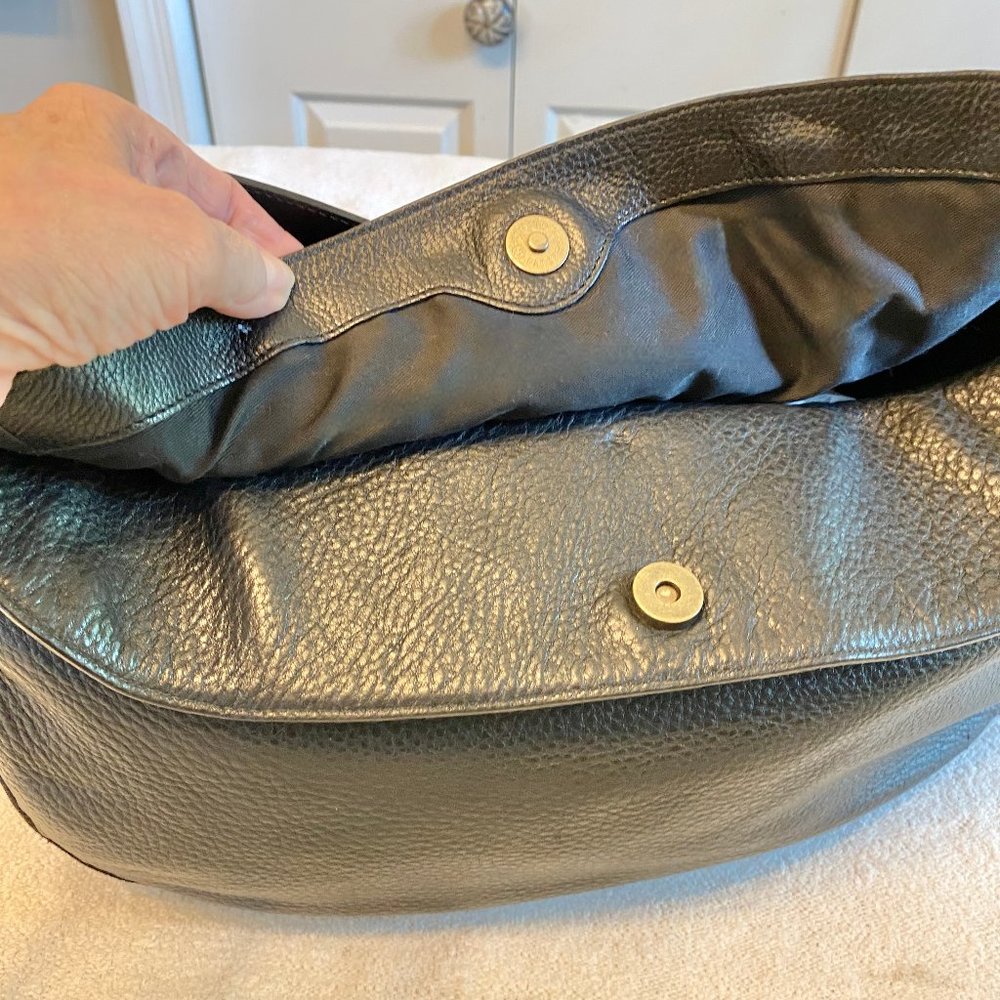 CYNTHIA ROWLEY PEBBLE LEATHER SHOULDER BAG - Picture 5 of 10